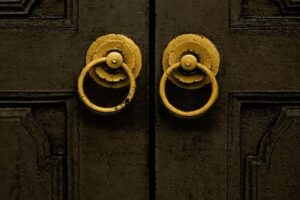 12 consejos para darle una segunda vida a una puerta antigua