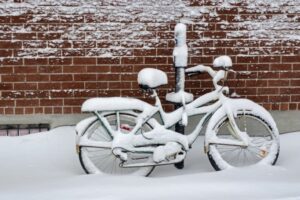 ¿Cómo andar en bicicleta en invierno de forma segura?
