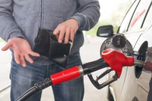 3 consejos para ahorrar gasolina con éxito